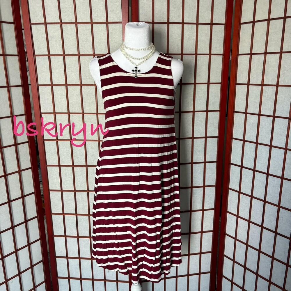 Old-navy Women's Burgundy and White Summer-dresses